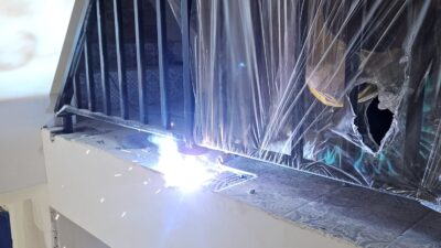 Spawacz na klatce schodowej